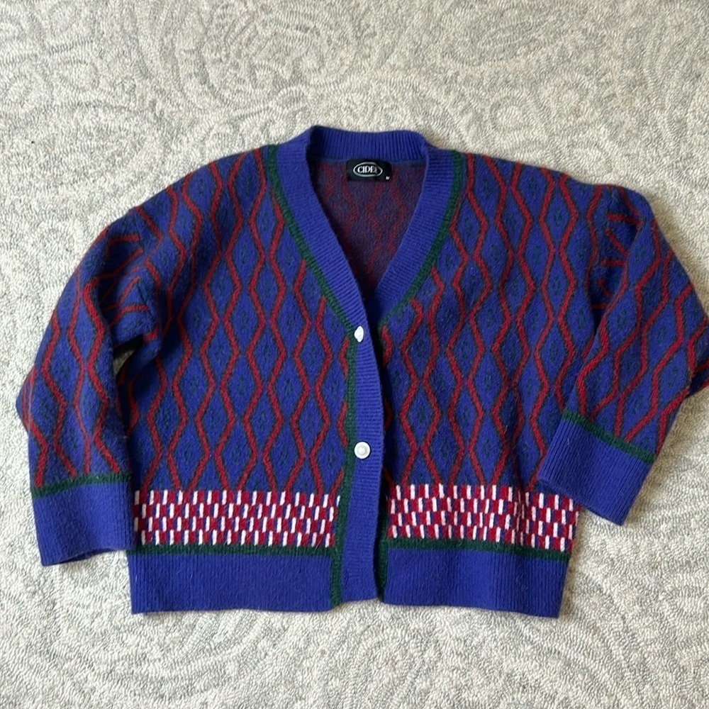 Woman's Geometric Pattern Cardigan Size Medium